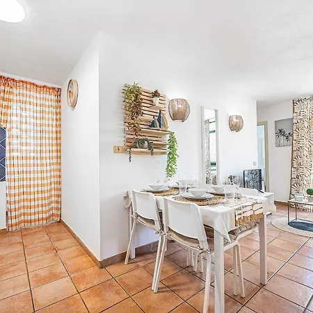 Olas Apartment *